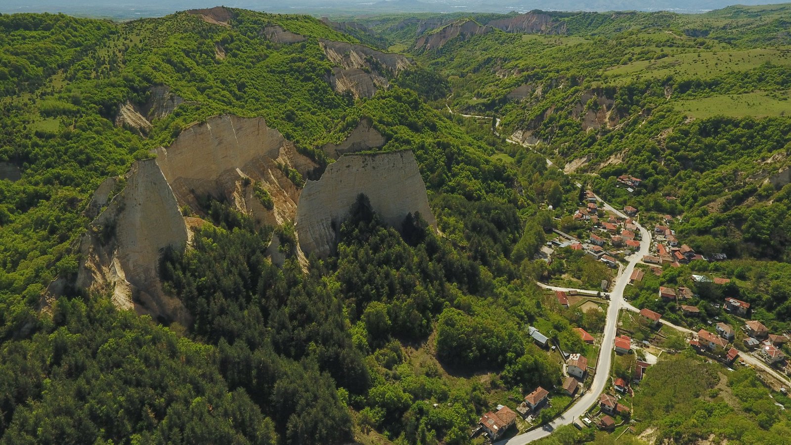 Роженските пирамиди