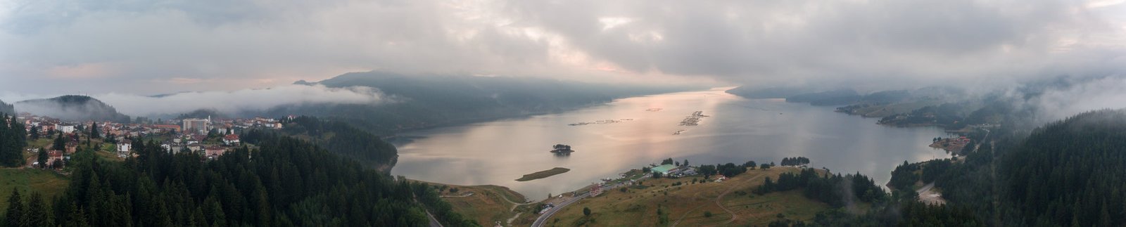 Язовир Доспат откъм град Доспат